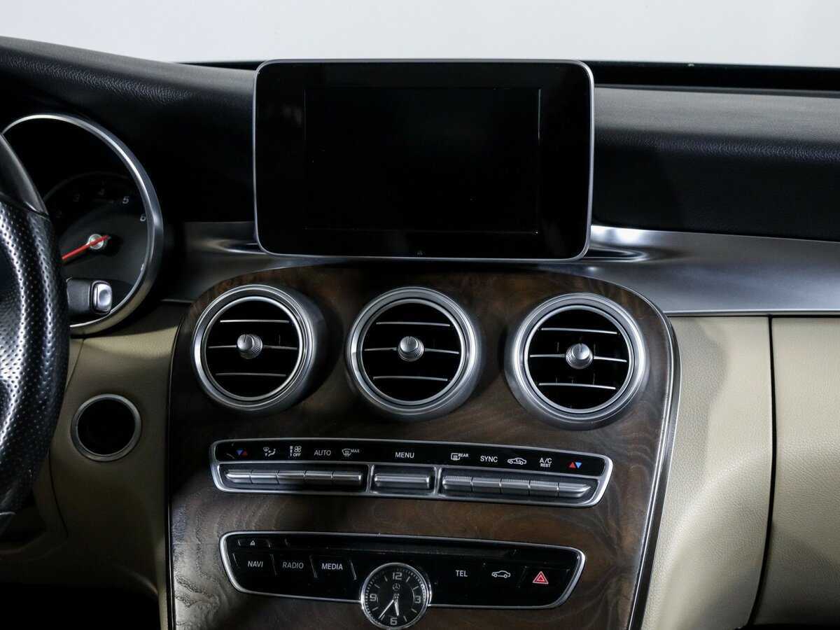 Mercedes-Benz C-Класс с пробегом — 2015 год. Фото: #9