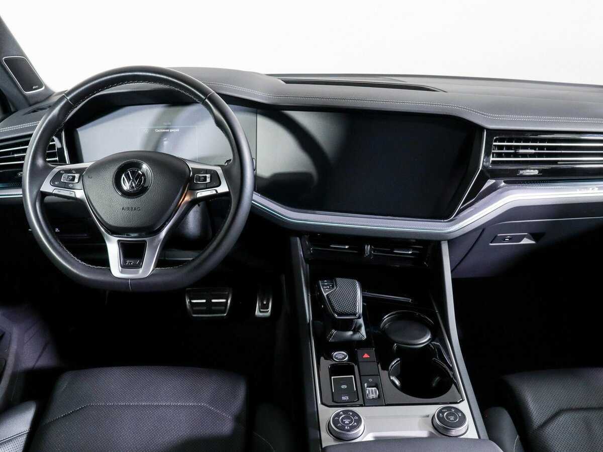 Volkswagen Touareg с пробегом — 2019 год. Фото: #8
