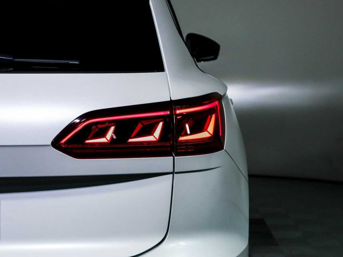 Volkswagen Touareg с пробегом — 2019 год. Фото: #17
