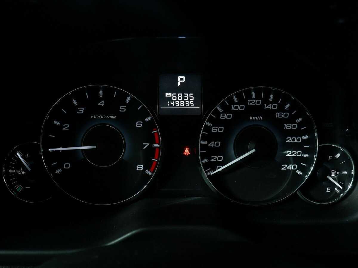 Subaru Outback с пробегом — 2011 год. Фото: #7