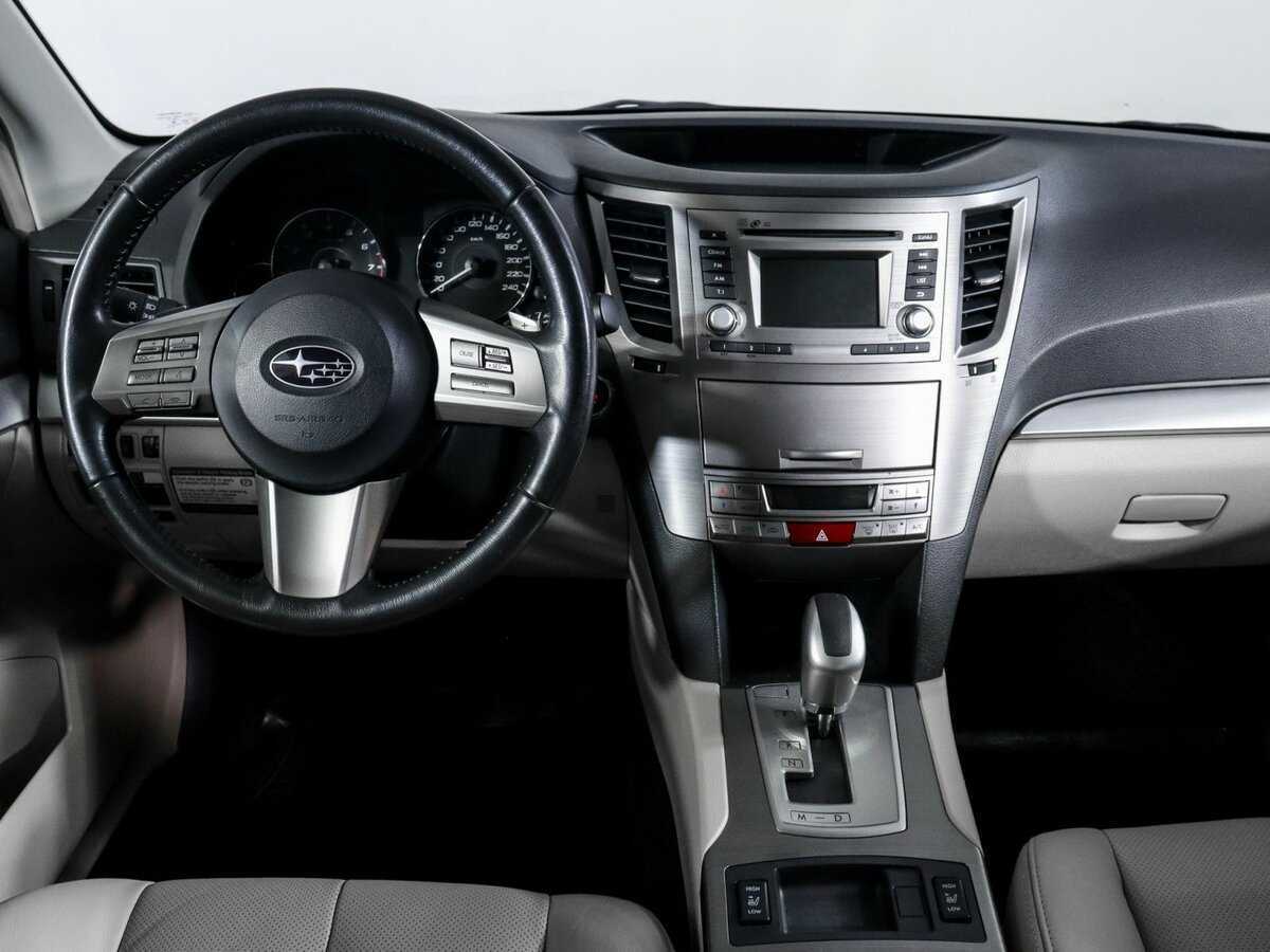 Subaru Outback с пробегом — 2011 год. Фото: #8