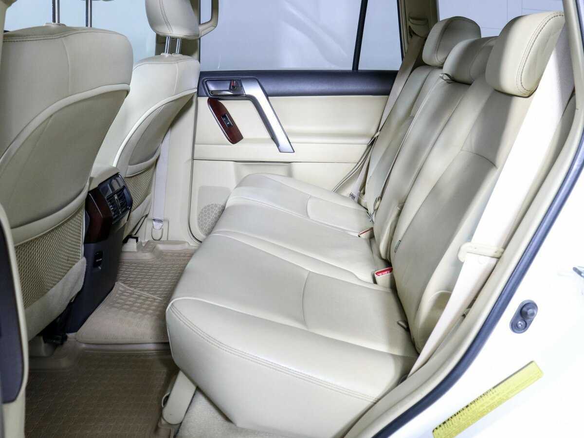 Toyota Land Cruiser Prado с пробегом — 2016 год. Фото: #6