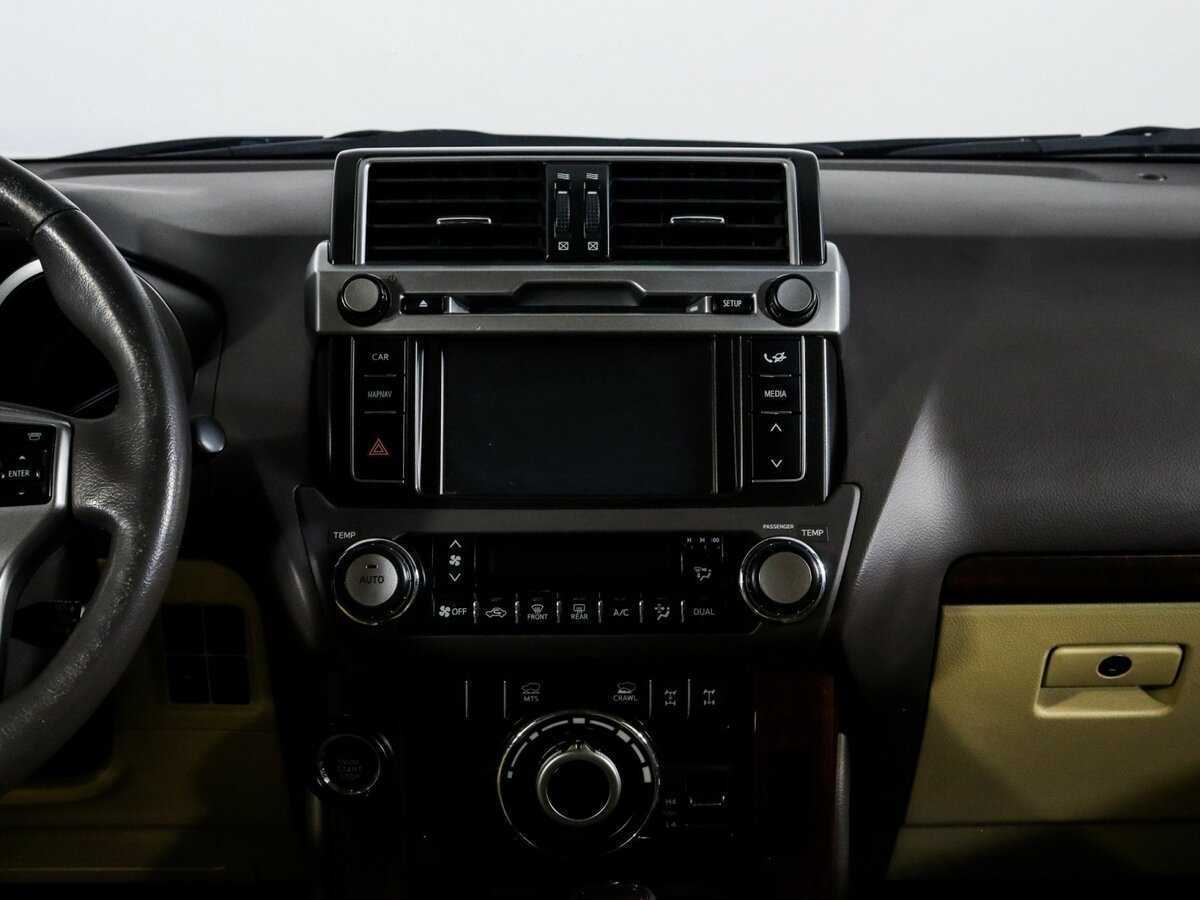 Toyota Land Cruiser Prado с пробегом — 2016 год. Фото: #9