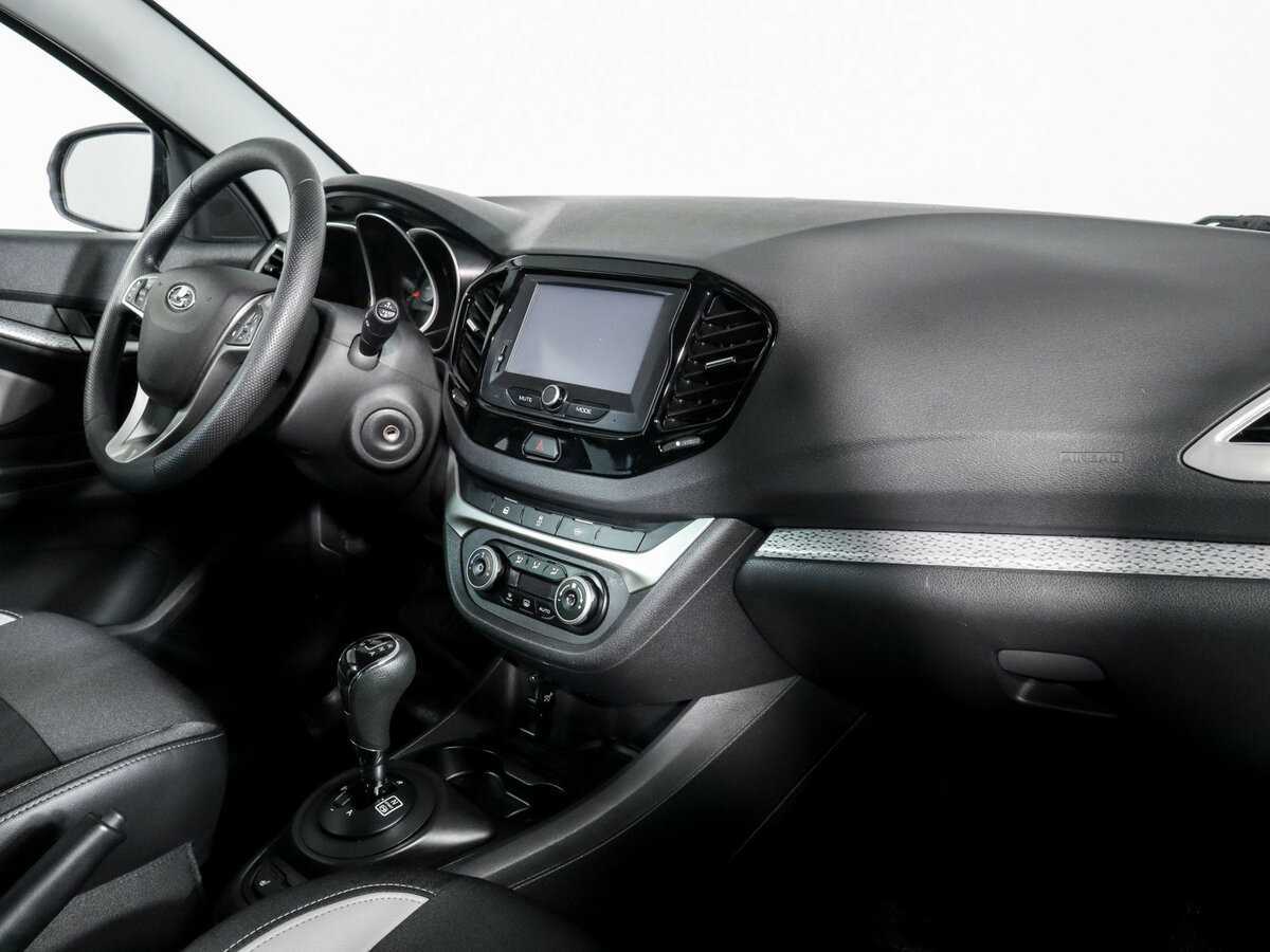 Lada (ВАЗ) Vesta с пробегом — 2018 год. Фото: #8