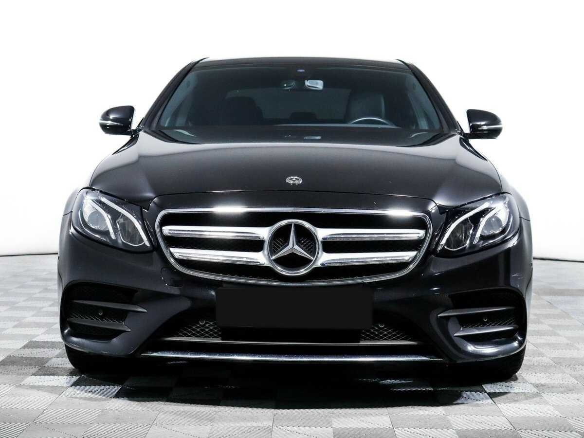 Mercedes-Benz E-Класс с пробегом — 2020 год. Фото: #1