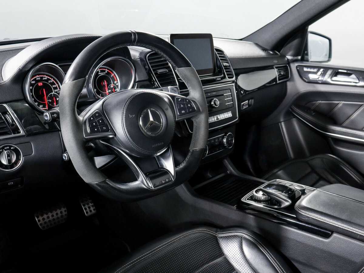 Mercedes-Benz GLS AMG с пробегом — 2016 год. Фото: #13