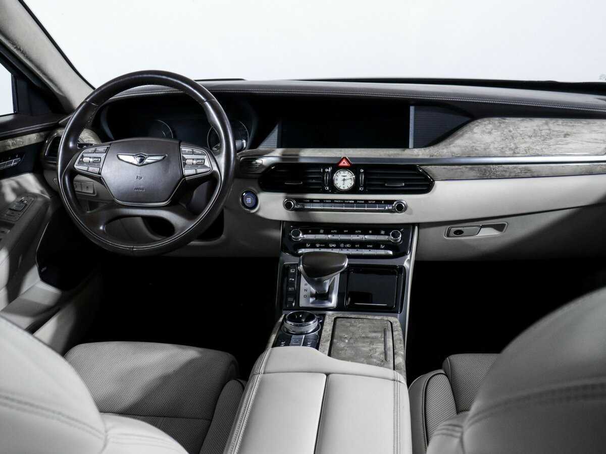 Genesis G90 с пробегом — 2018 год. Фото: #7