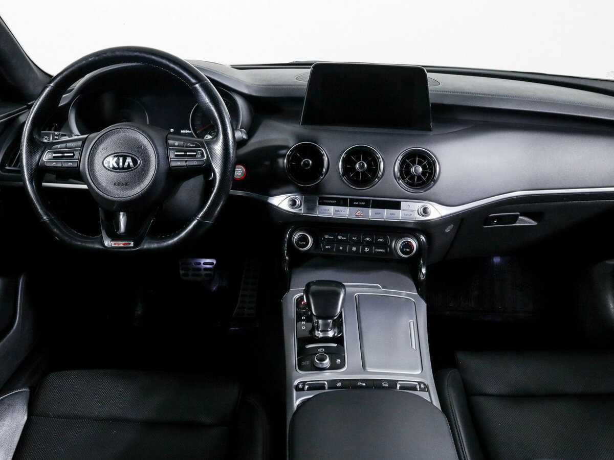 Kia Stinger с пробегом — 2019 год. Фото: #8