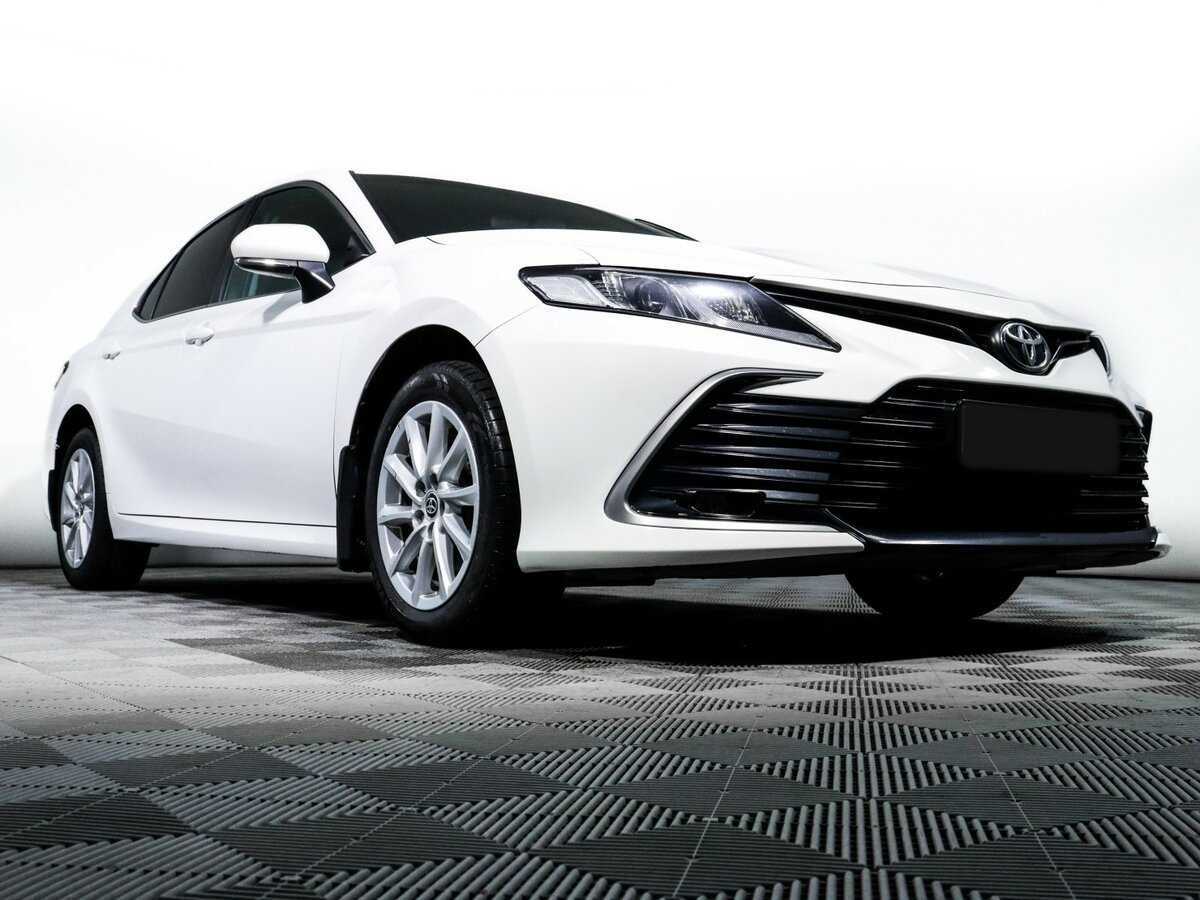 Toyota Camry с пробегом — 2021 год. Фото: #14