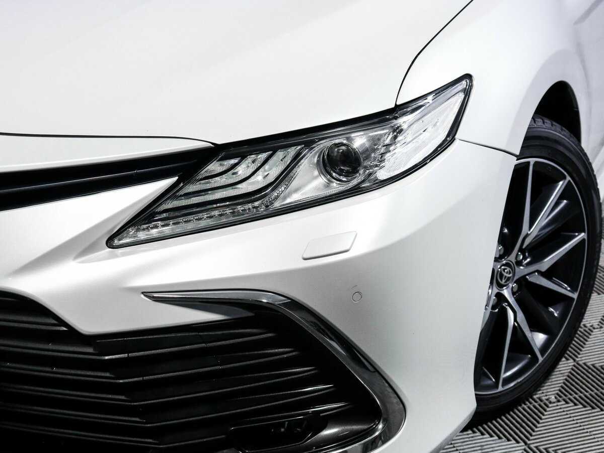 Toyota Camry с пробегом — 2021 год. Фото: #16