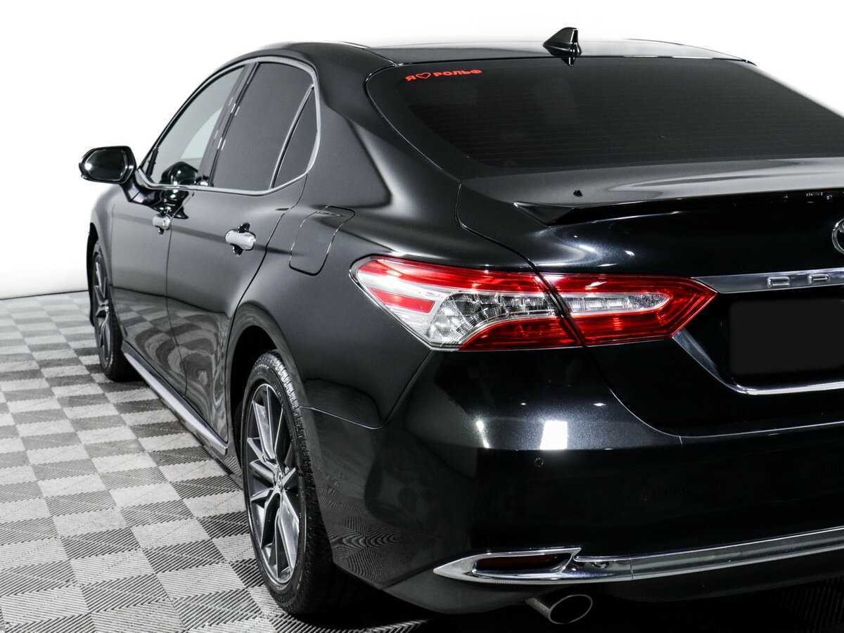 Toyota Camry с пробегом — 2023 год. Фото: #18