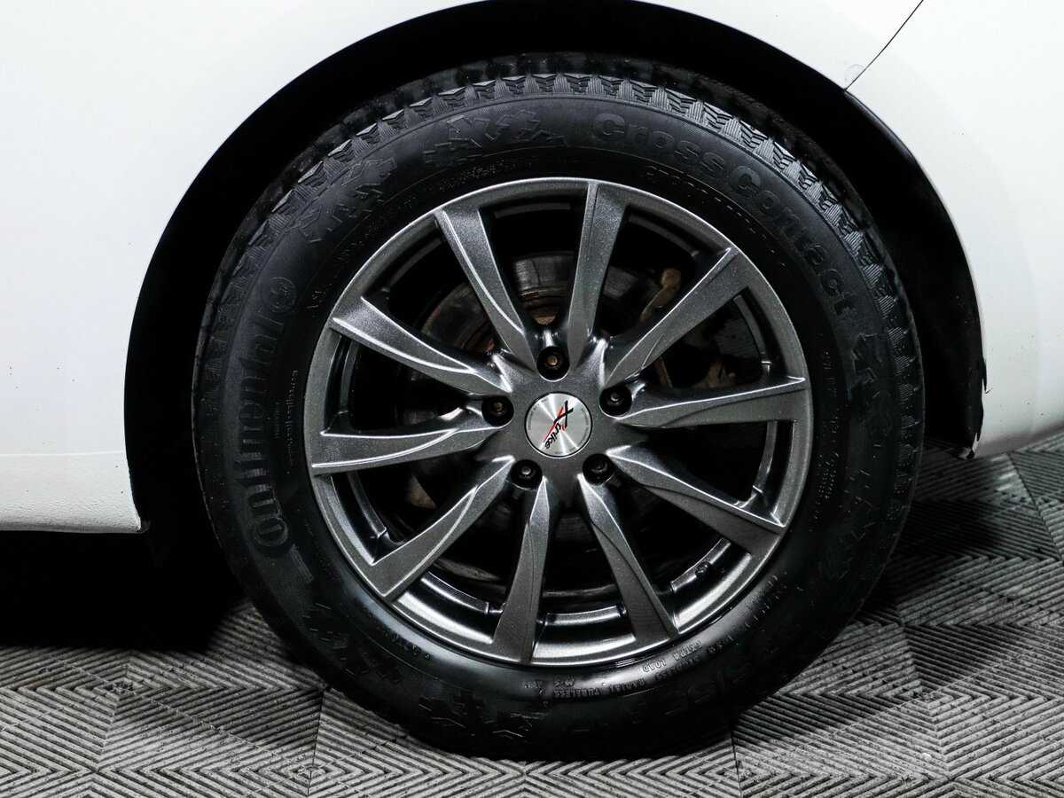 Opel Astra с пробегом — 2013 год. Фото: #10