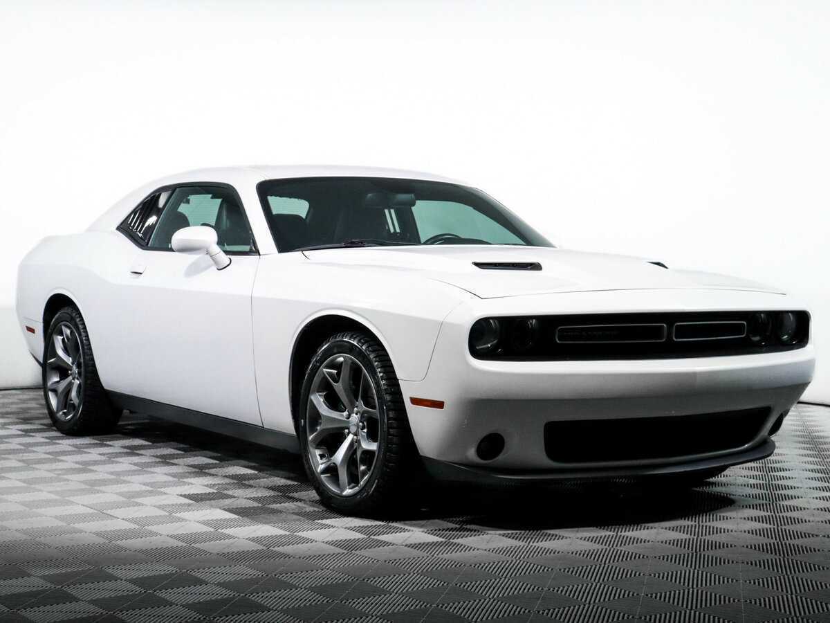 Dodge Challenger с пробегом — 2014 год. Фото: #2