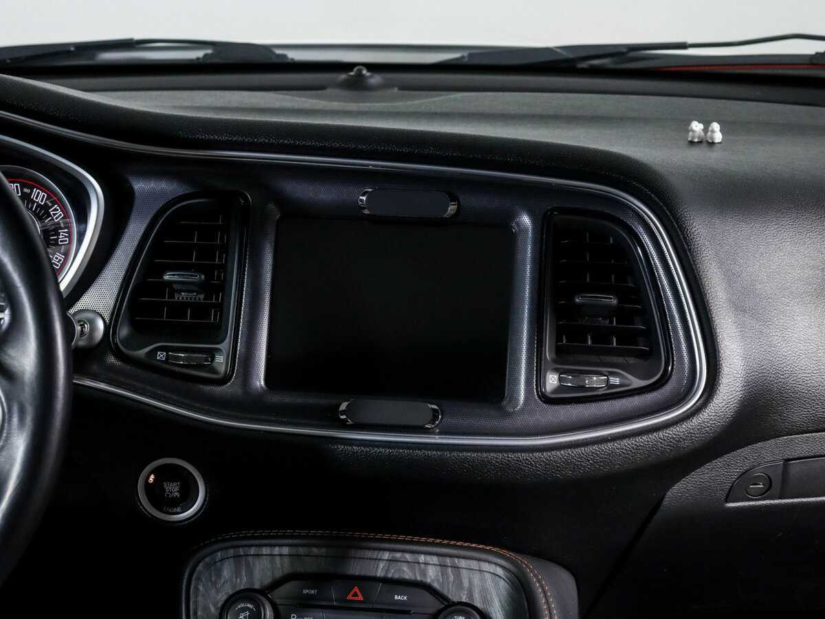 Dodge Challenger с пробегом — 2014 год. Фото: #9