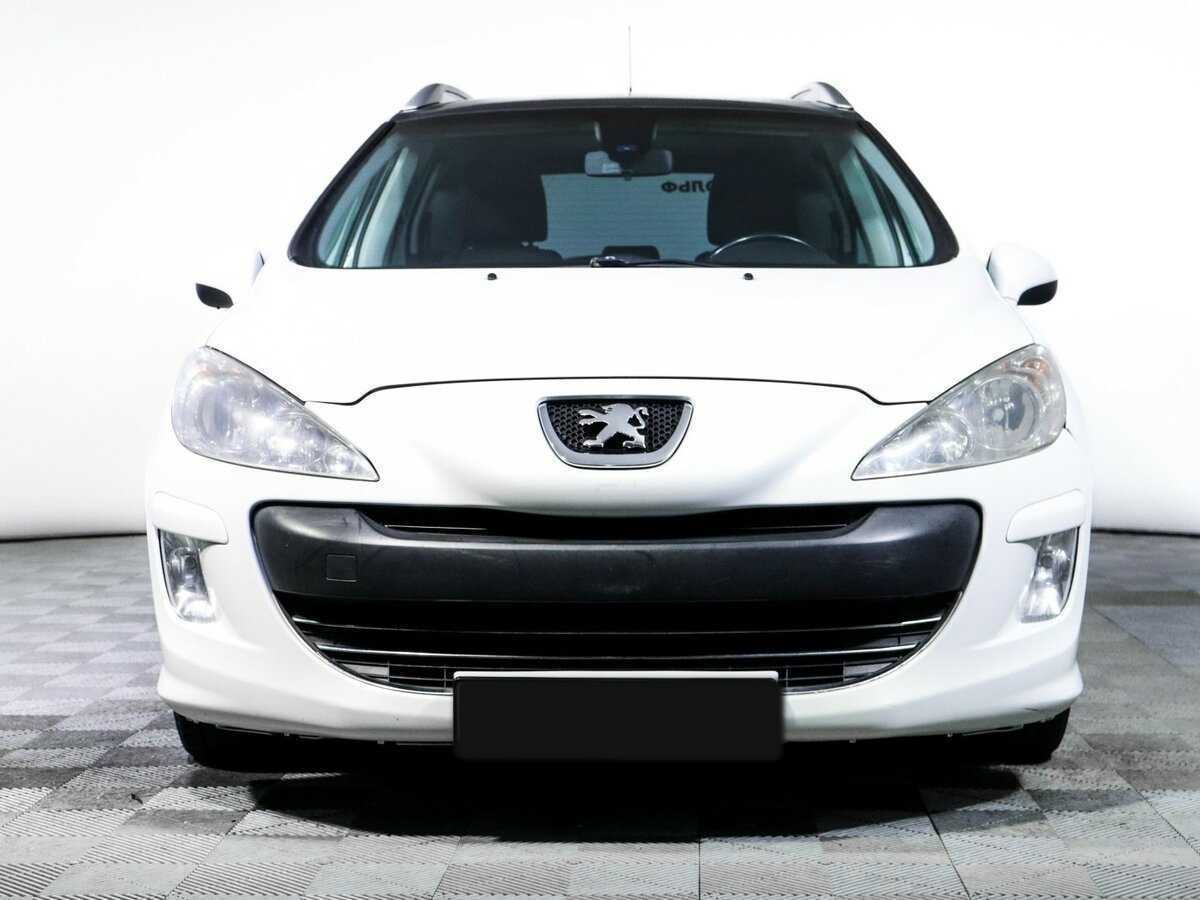 Peugeot 308 с пробегом — 2010 год. Фото: #1