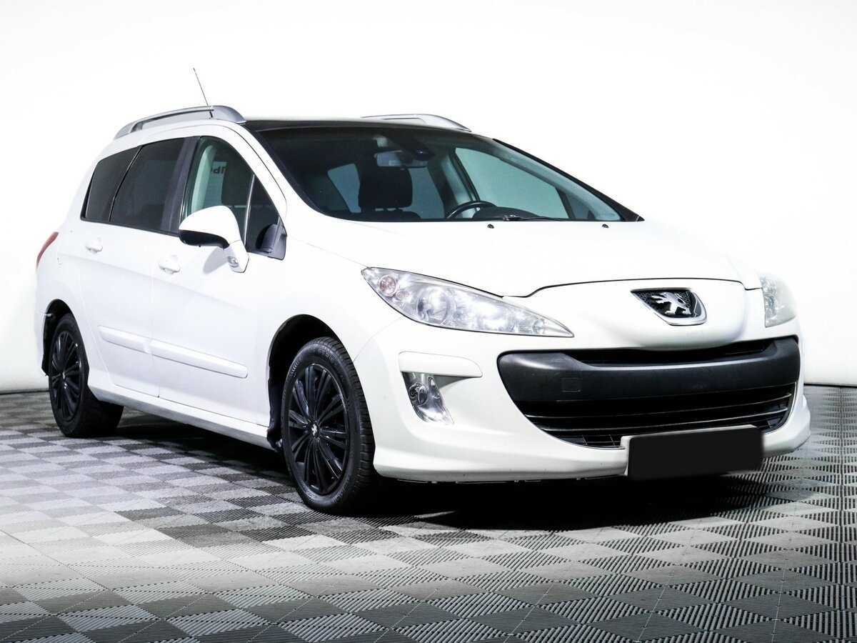 Peugeot 308 с пробегом — 2010 год. Фото: #2