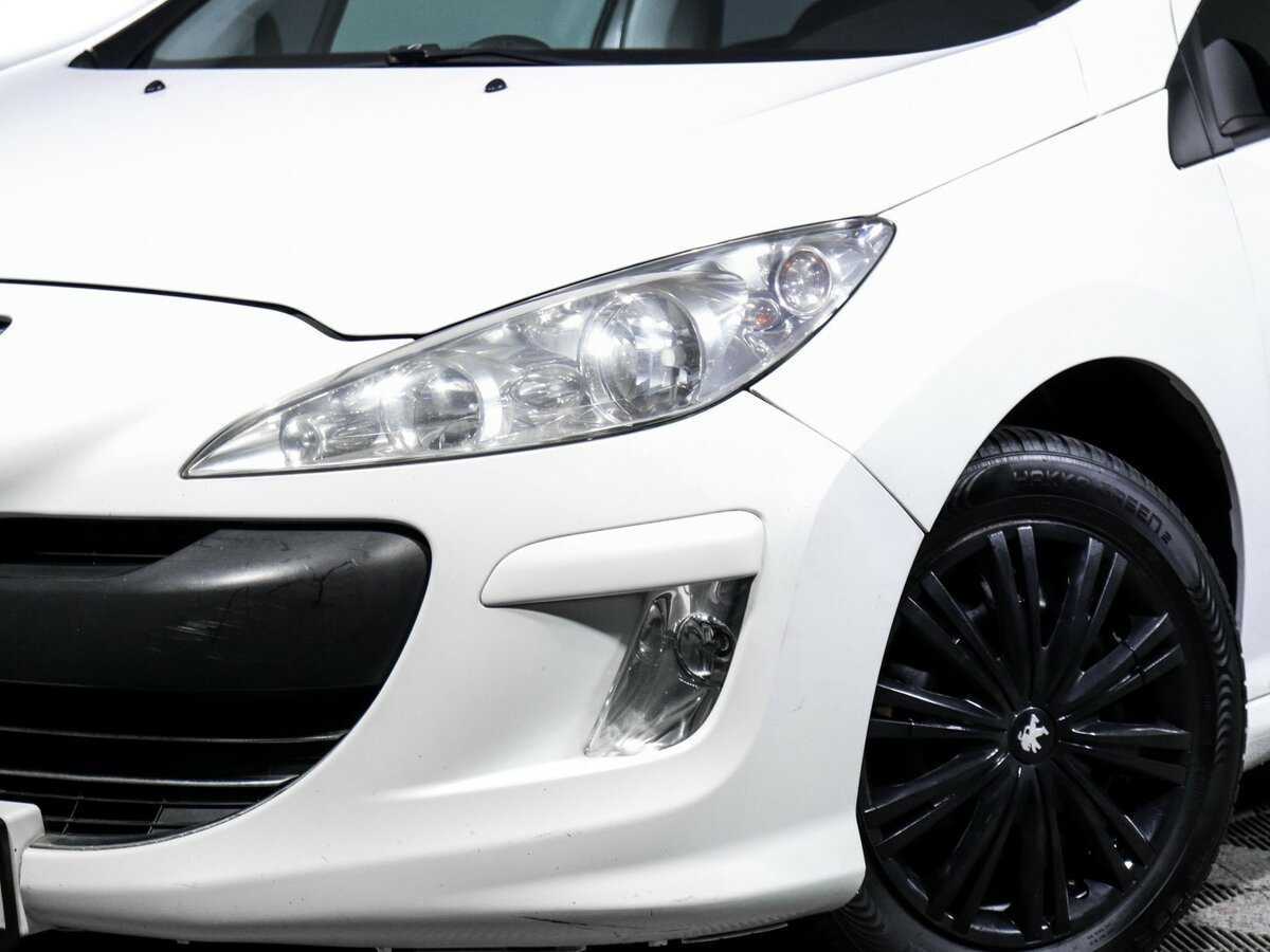 Peugeot 308 с пробегом — 2010 год. Фото: #13