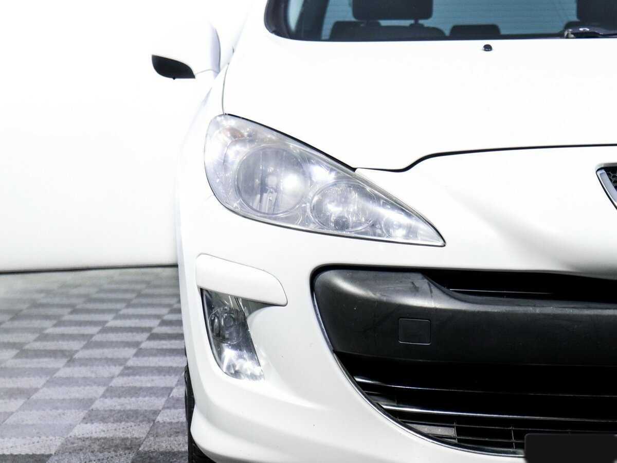 Peugeot 308 с пробегом — 2010 год. Фото: #14