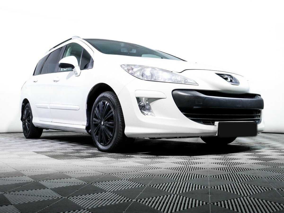 Peugeot 308 с пробегом — 2010 год. Фото: #15