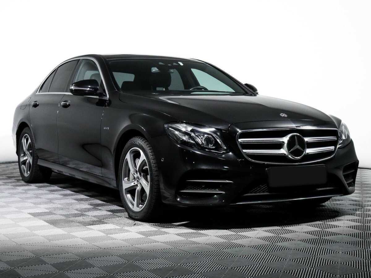 Mercedes-Benz E-Класс с пробегом — 2018 год. Фото: #2