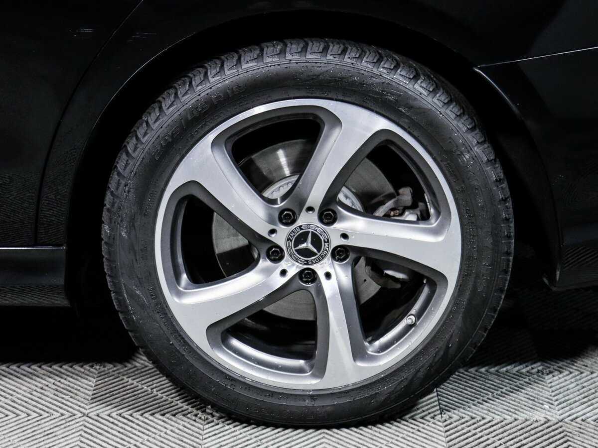 Mercedes-Benz E-Класс с пробегом — 2018 год. Фото: #11