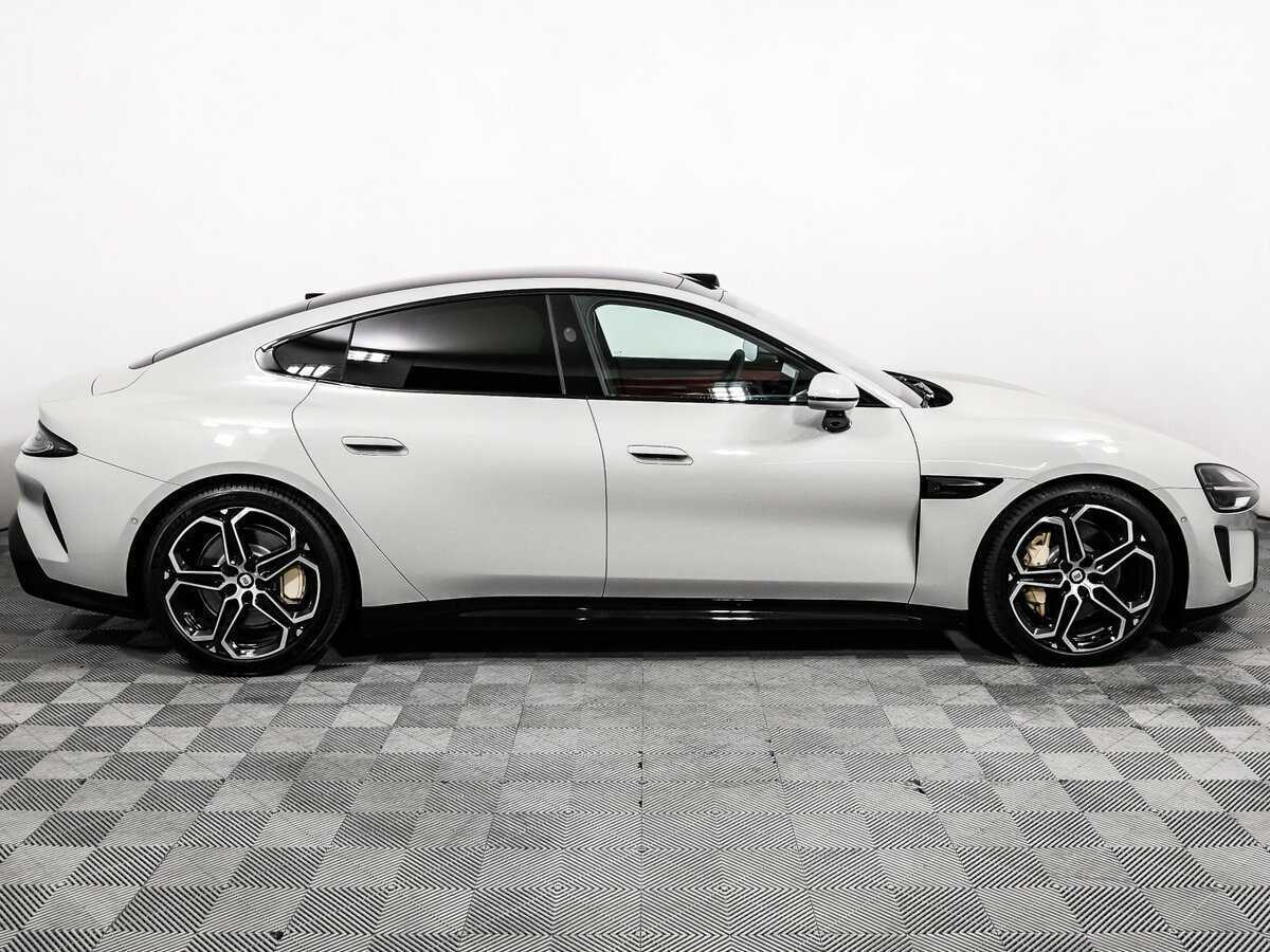 Xiaomi SU7 с пробегом — 2024 год. Фото: #3