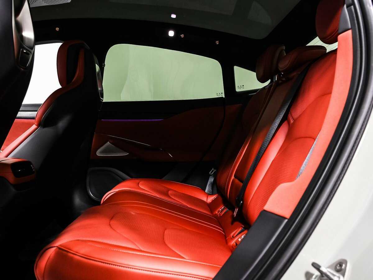 Xiaomi SU7 с пробегом — 2024 год. Фото: #12