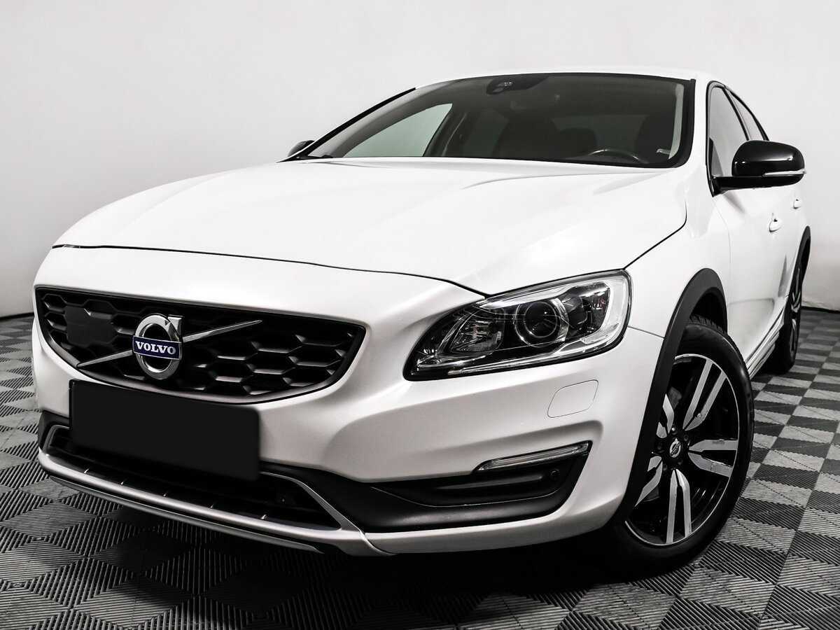 Volvo S60 Cross Country с пробегом — 2015 год. Фото: #13