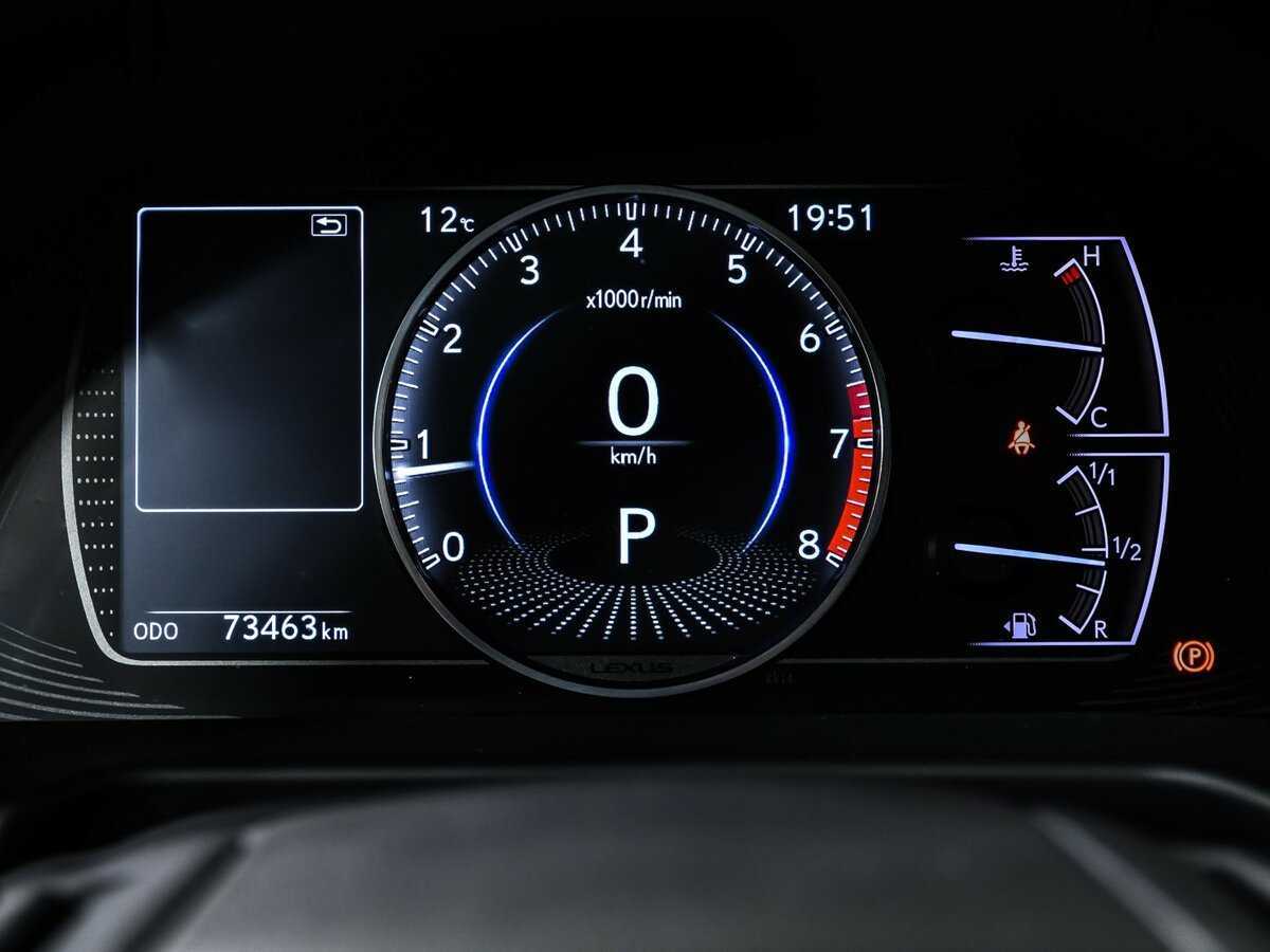 Lexus ES с пробегом — 2019 год. Фото: #9