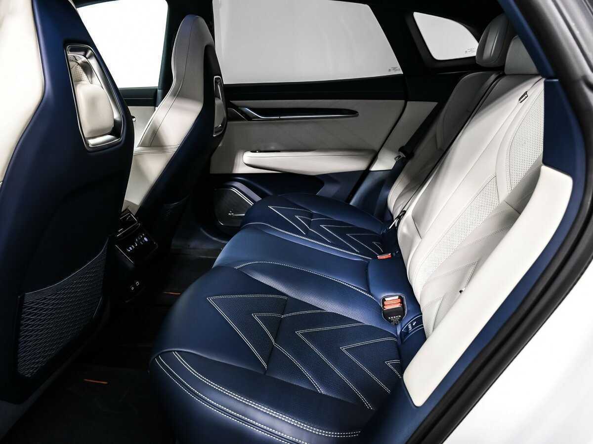 Zeekr 001 с пробегом — 2023 год. Фото: #13