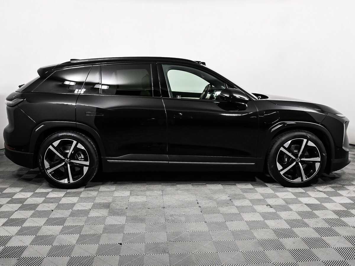 Nio ES7 с пробегом — 2024 год. Фото: #3