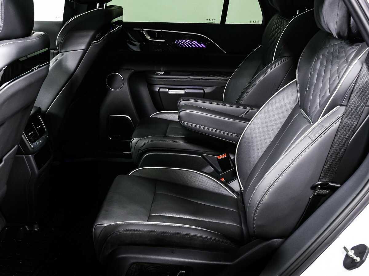 Hongqi E-HS9 с пробегом — 2022 год. Фото: #13