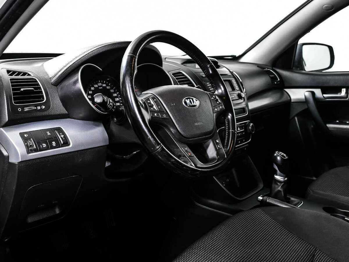 Kia Sorento с пробегом — 2013 год. Фото: #10