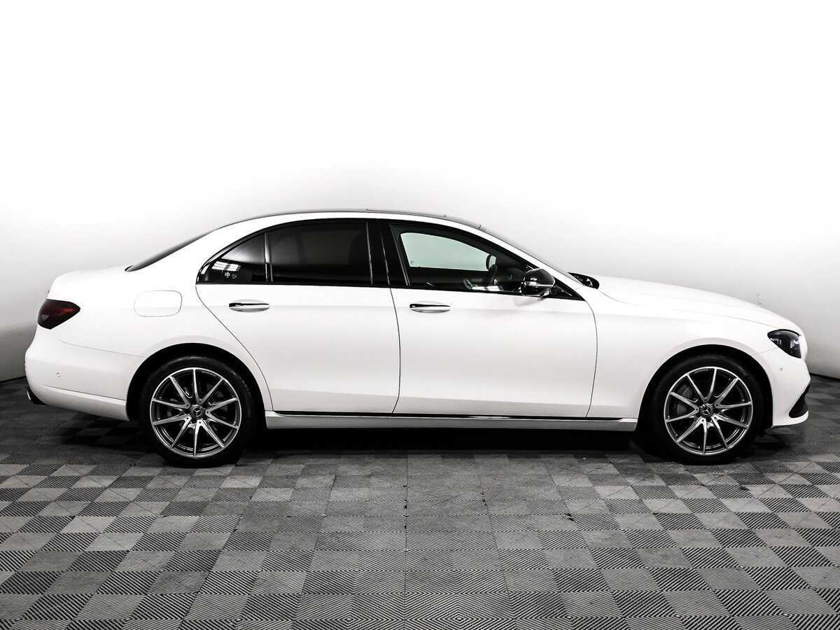 Mercedes-Benz E-Класс с пробегом — 2022 год. Фото: #3