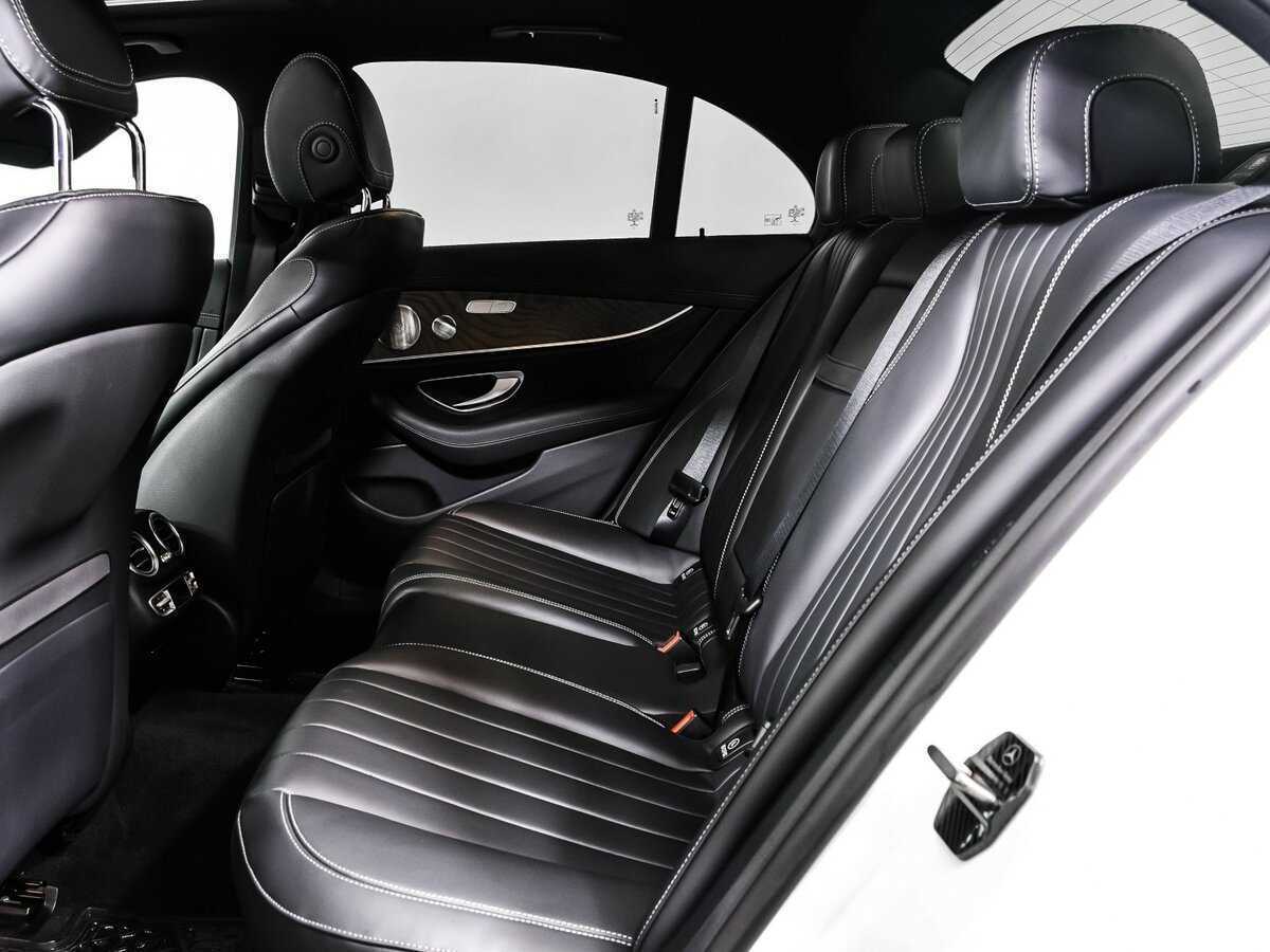 Mercedes-Benz E-Класс с пробегом — 2022 год. Фото: #12