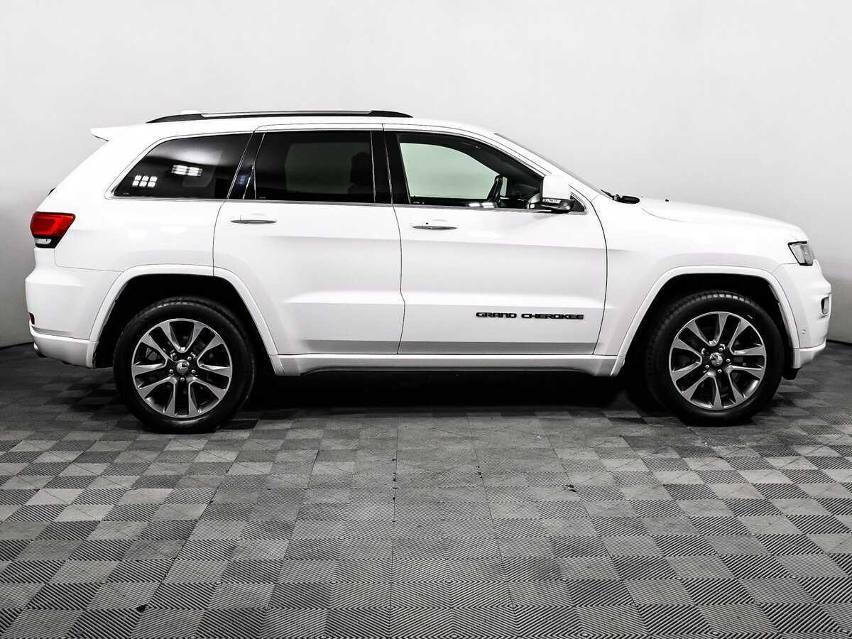 Jeep Grand Cherokee с пробегом — 2017 год. Фото: #3