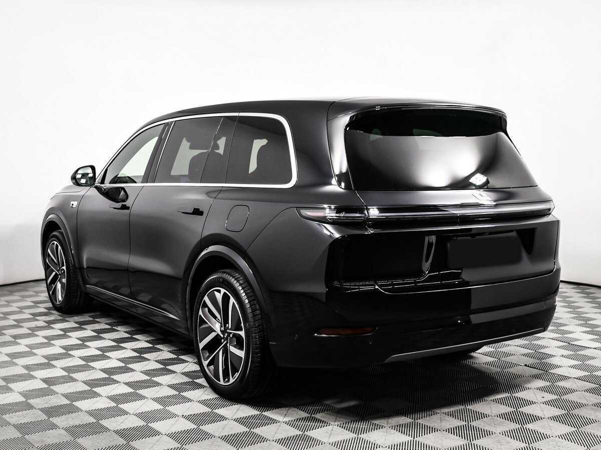 LiXiang L9 с пробегом — 2024 год. Фото: #6