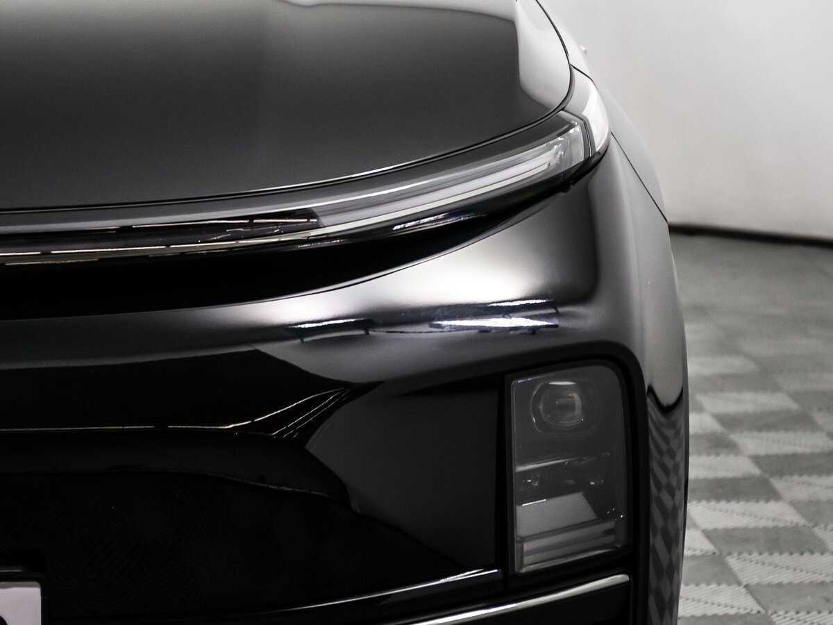 LiXiang L9 с пробегом — 2024 год. Фото: #14