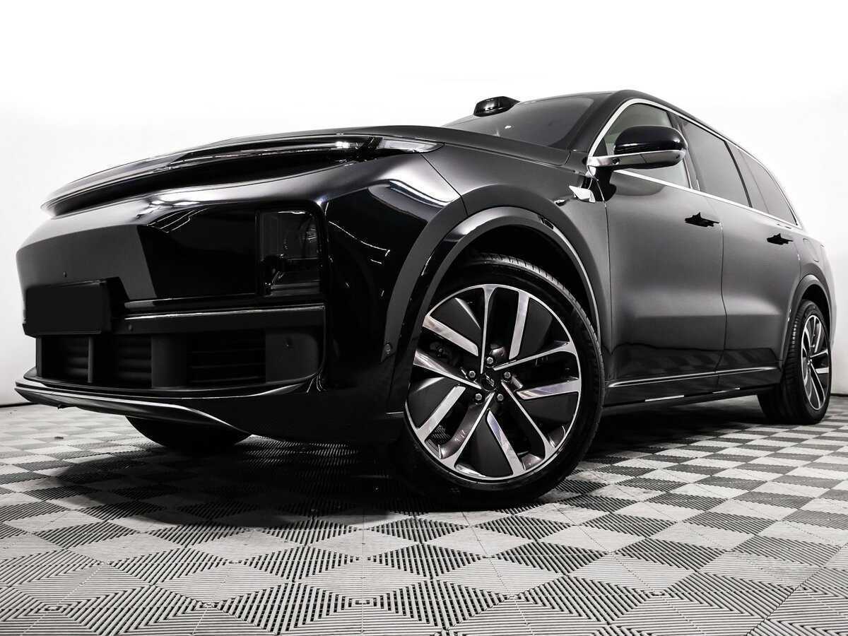 LiXiang L9 с пробегом — 2024 год. Фото: #18