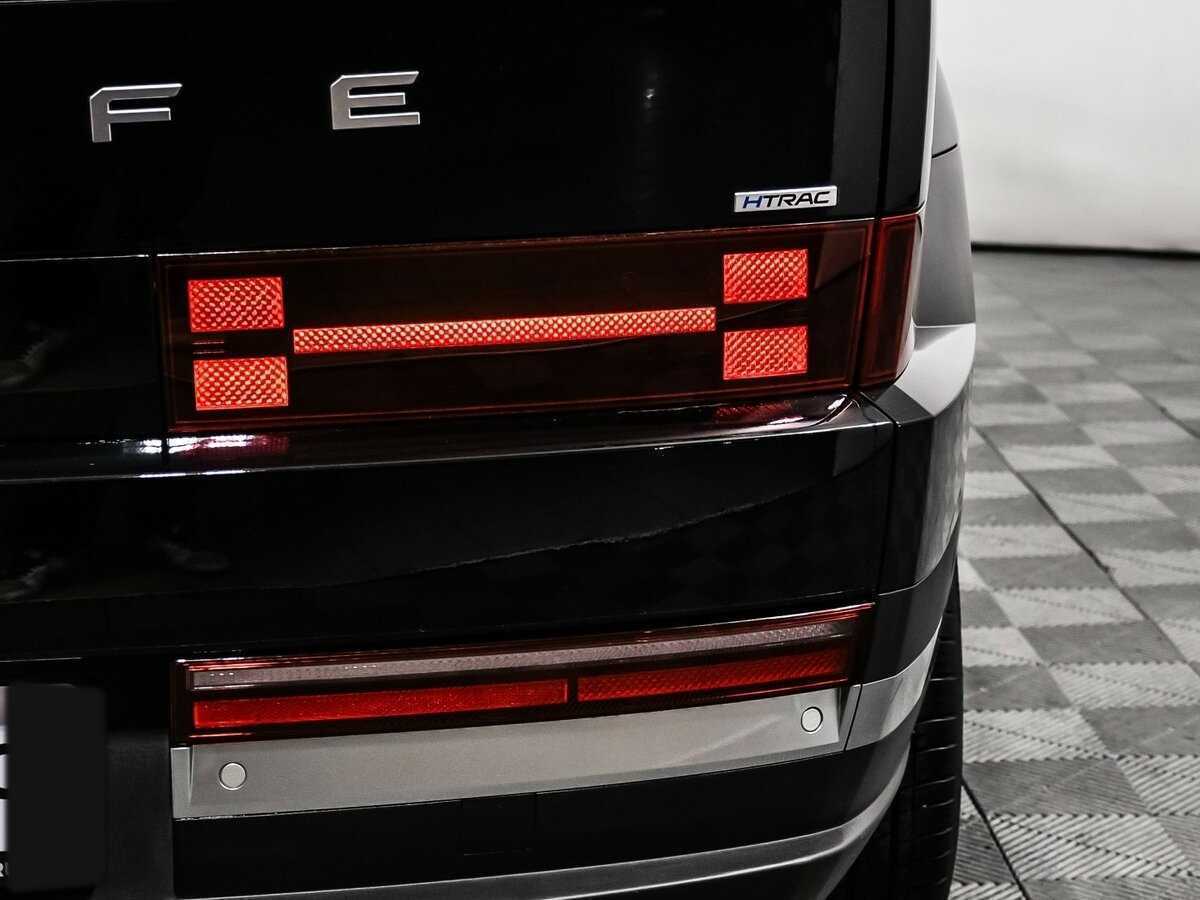 Hyundai Santa Fe с пробегом — 2023 год. Фото: #18