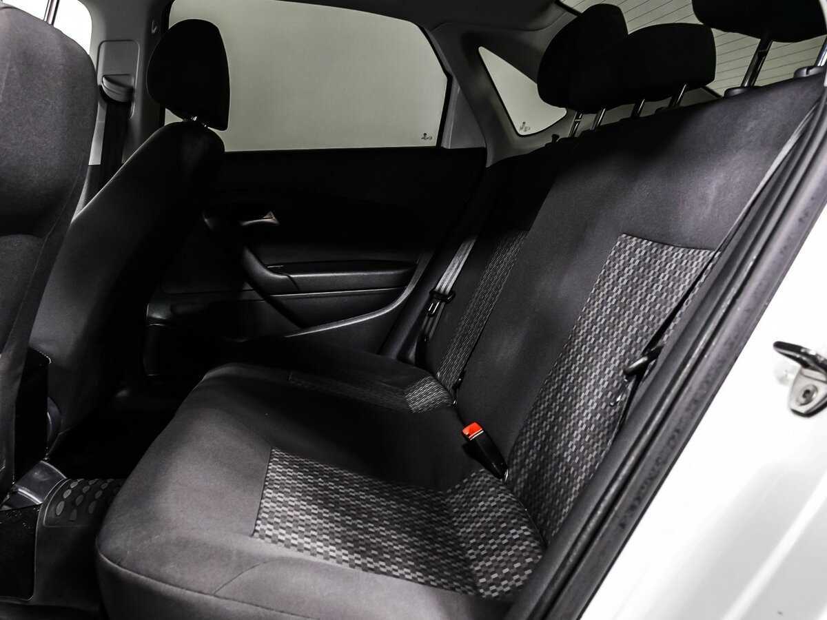 Volkswagen Polo с пробегом — 2020 год. Фото: #12