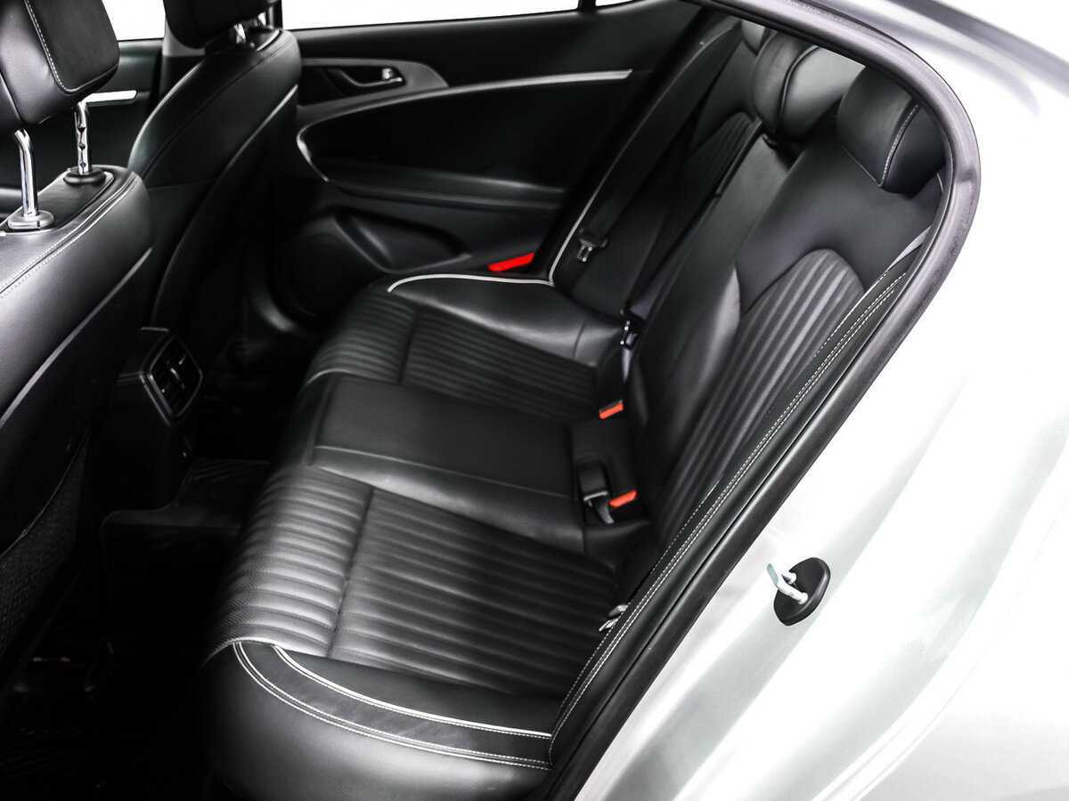 Genesis G70 с пробегом — 2019 год. Фото: #12