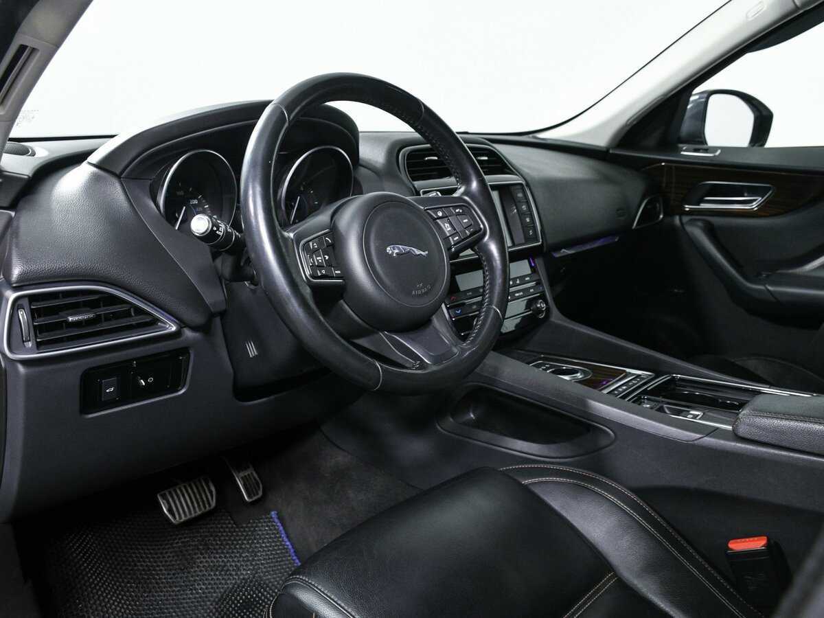 Jaguar F-Pace с пробегом — 2017 год. Фото: #9