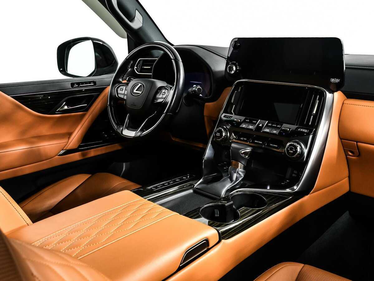 Lexus LX с пробегом — 2023 год. Фото: #8