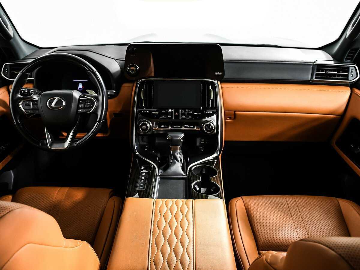 Lexus LX с пробегом — 2023 год. Фото: #10