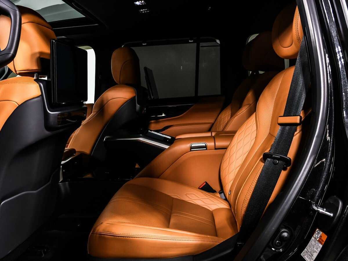 Lexus LX с пробегом — 2023 год. Фото: #12