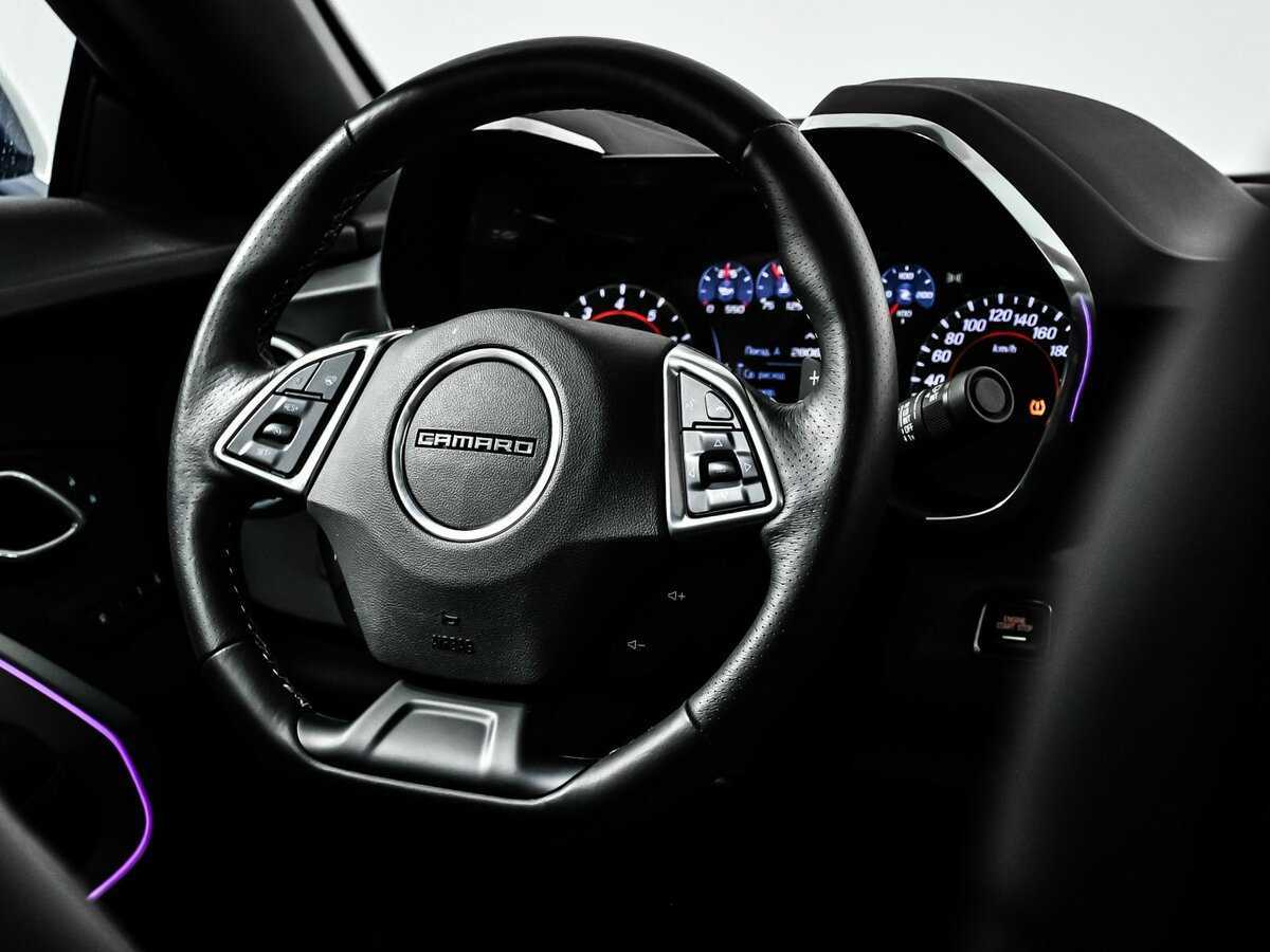 Chevrolet Camaro с пробегом — 2018 год. Фото: #22