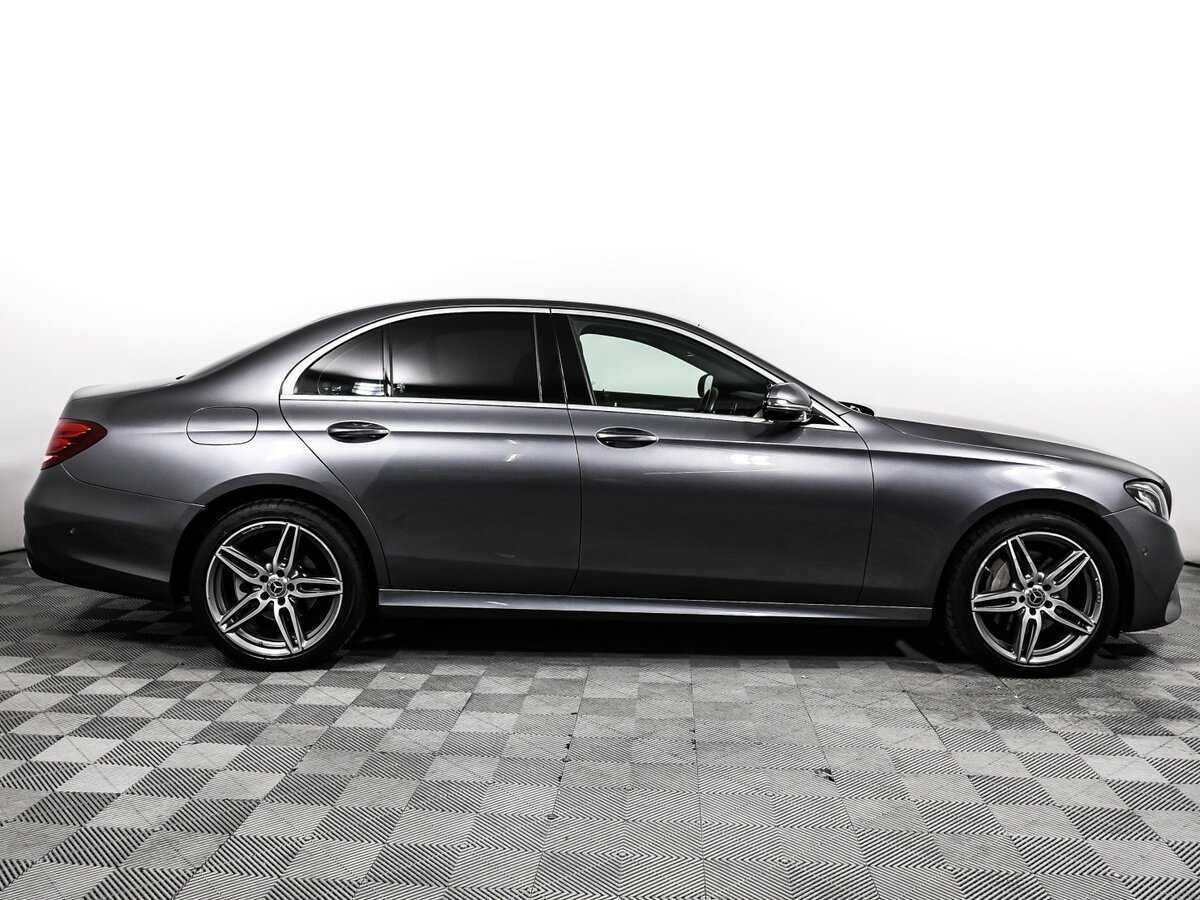 Mercedes-Benz E-Класс с пробегом — 2018 год. Фото: #3