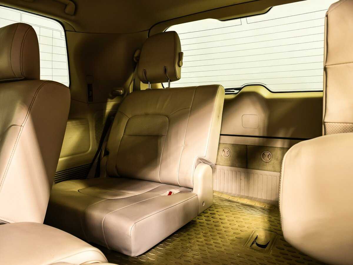 Toyota Land Cruiser с пробегом — 2012 год. Фото: #13