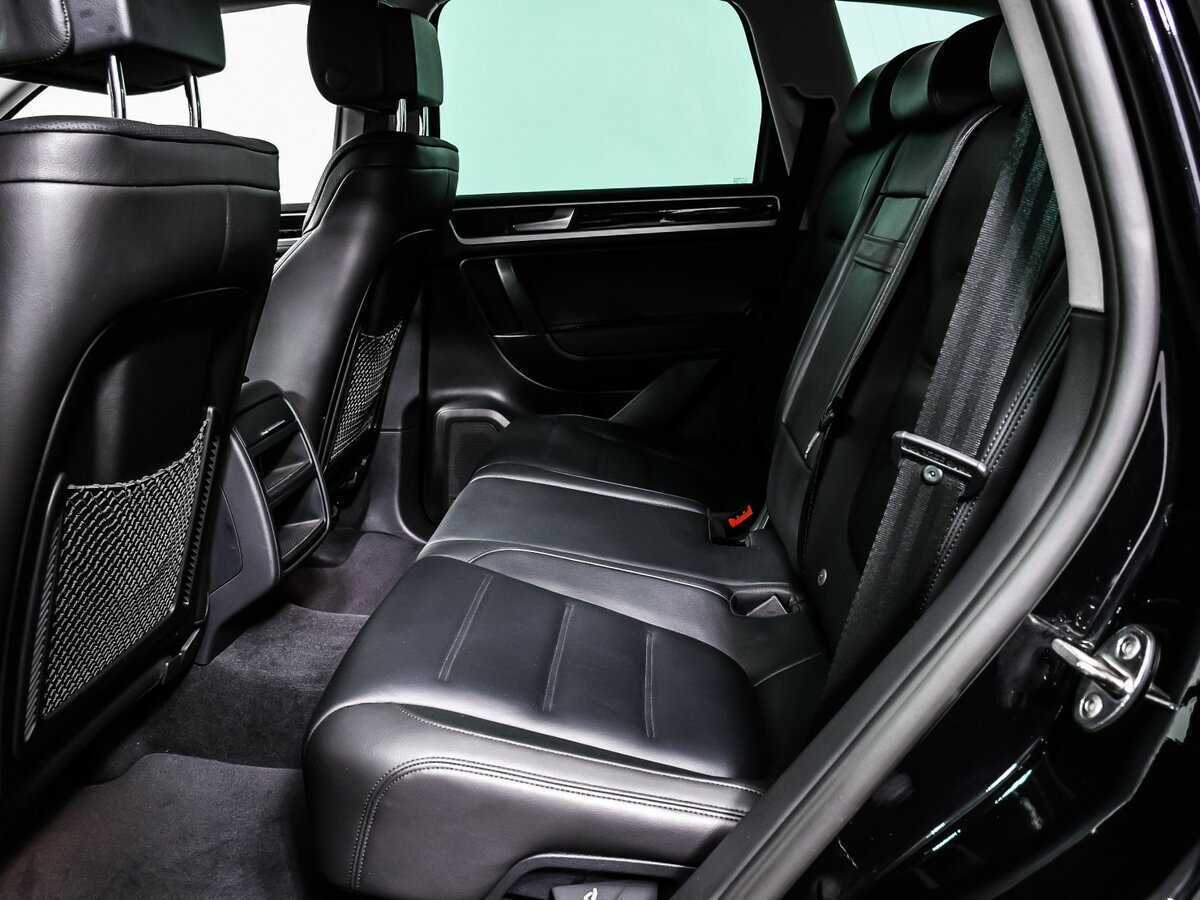 Volkswagen Touareg с пробегом — 2014 год. Фото: #13